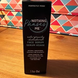 Perfectly Posh Nothing Phases Me Anti-Aging Serum NWT